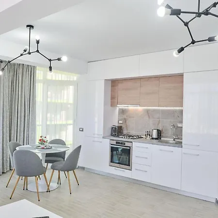 Апартаменты Seascape N Pool Мамая