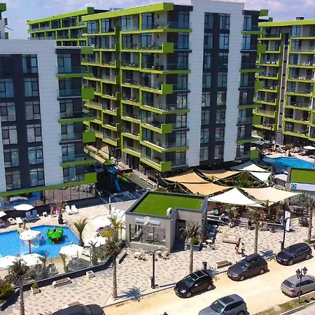 Apartment Seascape N Pool Mamaia